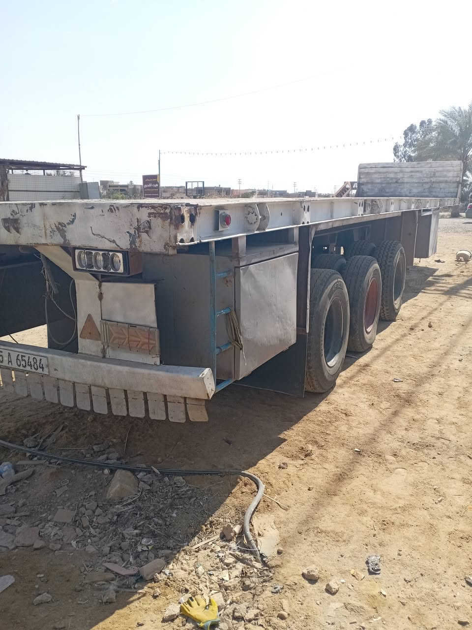 سلام عليكم البع عربانه سيكام شاصي مكفول طول 12ونص دناكير سكانيا تيرات عوزهه زوج جناب  كامله صدر وباب وشبجه المكان الانبار هيت سعر 80وبيهه مجال  *********** جاهزة اللعمل
