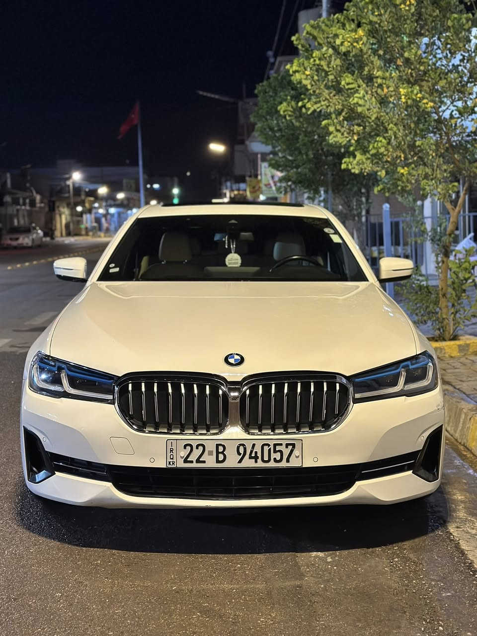 السلام عليكم
Bmw 530i
2021 لوكجري
سياره فول مواصفات دواخل عسلي لايتات محدثه 540i
بدون فلس مصروف ادامه شامله عند وكاله عروش 
سياره وارد امريكي 
بيها
جامرلغ سكن اشويه موضح بل صور سونار(مرفق بل منشور)
واشويه من بونيد طرف سايق كلها طخات بسيطه كلش  
بدون دواخل بدون ايرباك
وباب خلف سايق مبدل بلاد نفس لون  بضبط

ماشيه 58mi 

سياره شماليه وباسمي تحويل ثاني يوم او وكاله 

سعرها 320 وبيها مجال للشراي 
***********
اخوان سياره كلش كلش نضيفه وبل حقيقه بعد احلى لعابه ماشاء الله رجأ ميعرف  اسعارهن ليكسر بحلال ناس
