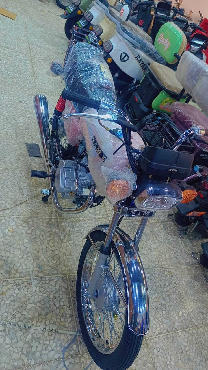 للبيع دراجه نامه 
مديل 2027-/البارحه طلعته من الوكيل  اسكنر دراجه بعدهي بريحت الوكيل خاص ماجاوب رقم *********** علي سليم  مديل 2027
