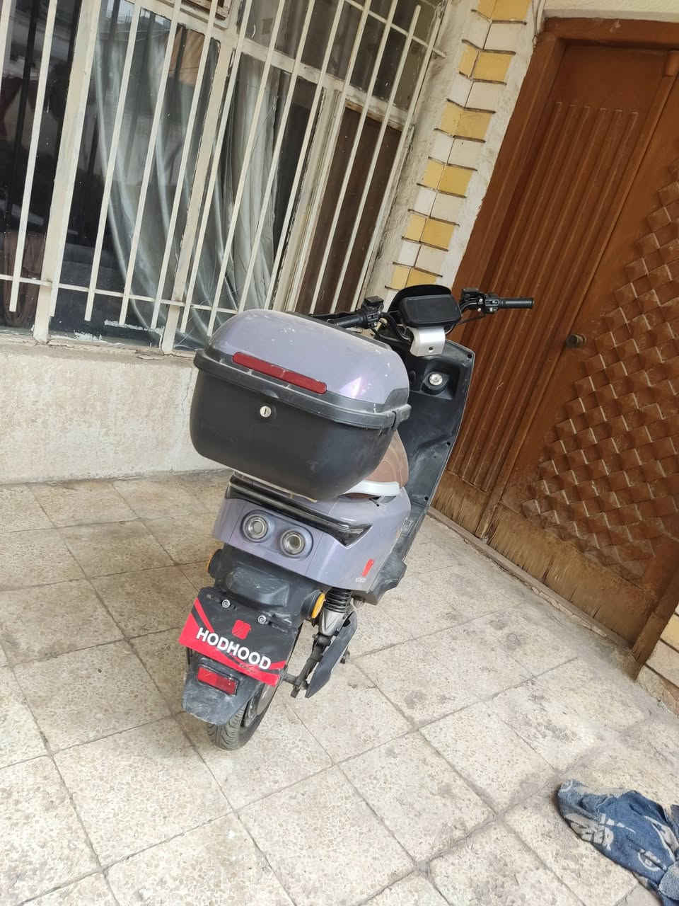 السلام عليك دراجه شحن نوع 318 دراجه 6 بطاريات الكبار دراجه صار شهرين من ماخذها ولدراجه خير من الله نقص بس الجاملغ الامامي دراجه اربع سرع دبل اشاره نضام تثبيت سرعه  
لدراجه مابيها اي نقص من ماعده الجاملغ الامامي فقط 
السعر 650 وبيها مجال 
رقم الهاتف ***********
