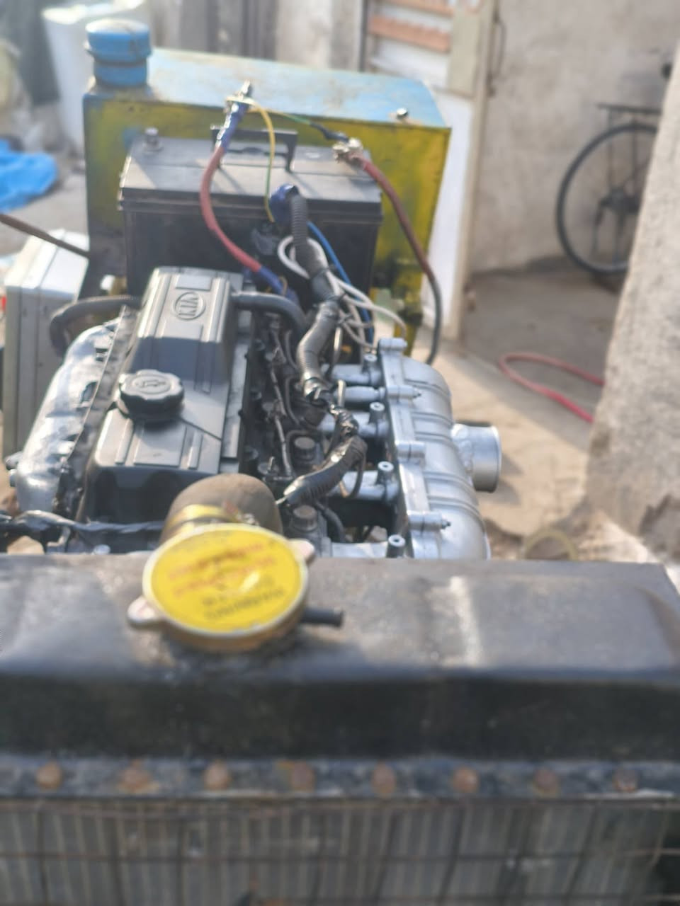 مولده محررك الفين وسبع مئه واحد اربعه ثكالات محرك بنكو لاتبخير ولاصرف راس توليد نحاس مئه ماملفوف جديد 25كيفي 100امبير شاغله تفصص وتاخذهه السعر 12 ورقه وبيهه مجال حك الجيه كربلاء ماموجود عله التواصل رقم ***********
