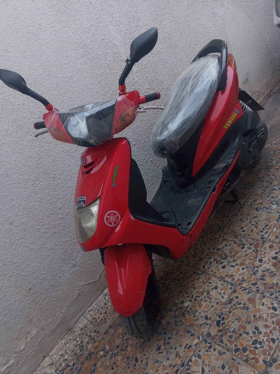 يا الله 
السلام عليكم
دراجة سكنس للبيع دراجه بلاديه كابريتر بلاديه 
الدراجه قبل 10 أيام طفت بيه لحيت عليها ماشتغلت ناريه بيها وكمها كلش قوي الدراجه اريد ابيعها على وضعها السعر 350 وبيها مجال شي بسيط مكانه بغداد الكاظمية ***********
