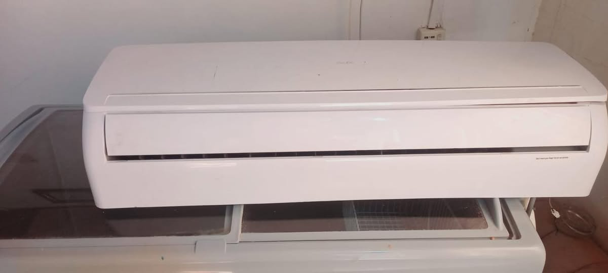 سبلت للبيع طنين جديد مستعمل شهرين فقط ***********
