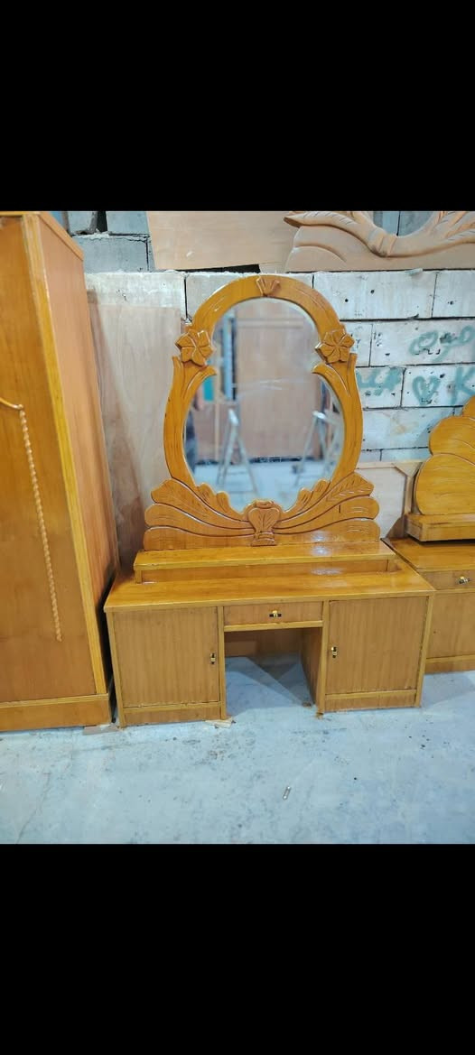 يالله
_غرفه نوم ام الخمسه سوكيه 
_نضافه ٩٥بل ميه 
_السعر ٥٠٠وبيهه مجال


**إذا كنت صاحب هذا الإعلان وتريد حذفه لأي سبب، رجاءا أرسل رسالة إلى الدعم الفني**