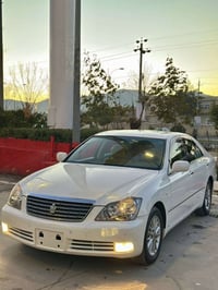 تويوتا كراون • ٢٠٠٧ • ٩٠ الف كم