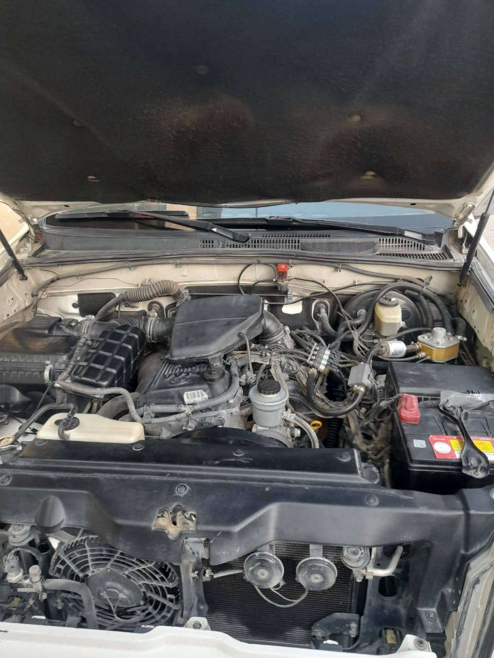 السلام عليكم اخوان برادو ٢٠٠٧ للبيع محرك ٢٧٠٠ أربعة سلندر باسمي شمالي تريد تحويل او وكالة السعر ١٦٥ ورقة للاستفسار م *********** بعد الدوام الرسمي رجاءاً العنوان بغداد أو بكربلاء
