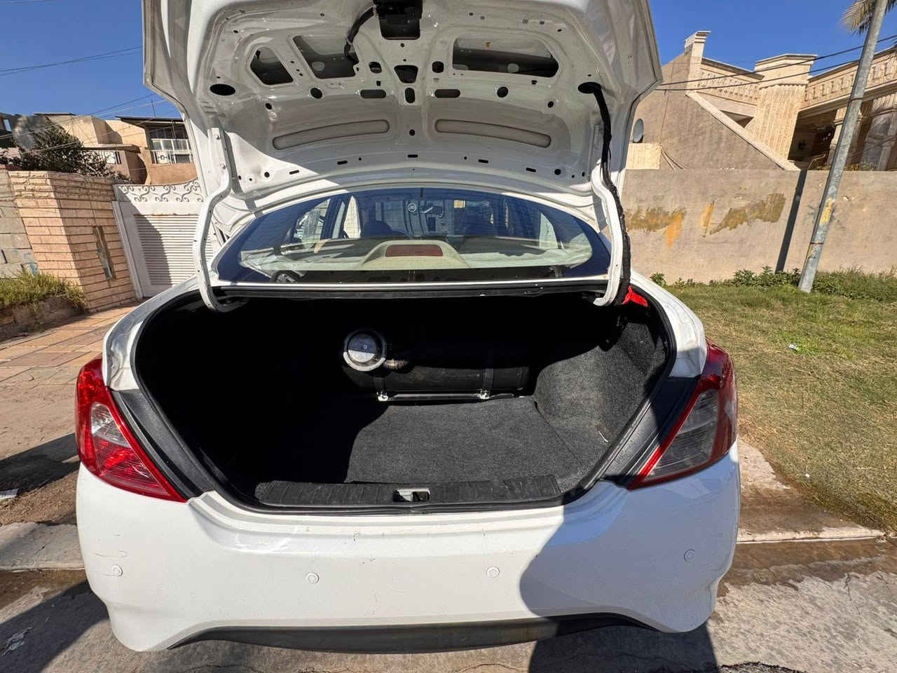 سلام عليكم من رخصه ادمن 
جمعه مباركه عليكم 
نيسان سني البيع
موديل 2019
رقم بغداد 
ماشيه 178
كفاله من صبغ او تبديل او المعجون او ضربه او سونر بيهه اول ما اخذته بيه فقط فتح صندك لا مبدل ولا مصلح 
سنويه ساقطه 
سياره حلوه او نضيفه كباته وياهه او مدوشمه او أرضيات سفاري
سيارة بسمنه تحويل ثاني يوم 
او بيهه منضومه غاز او كتاب من شركه الصمود الصفر 
مكانهه بغداد الكرخ 
رقم تلفون بي واتساب 
*********** 
اكتب تم يوصلك السعر
