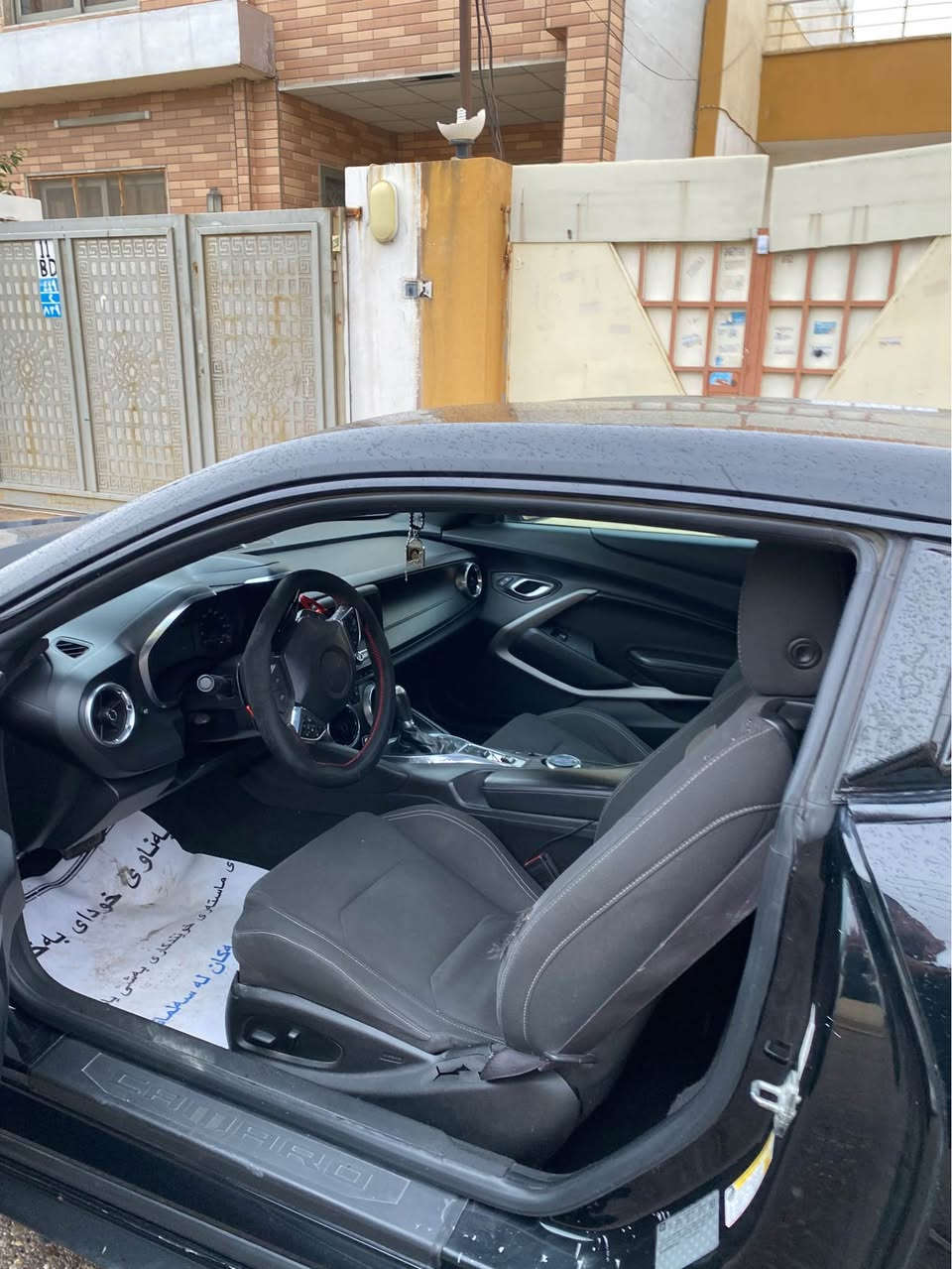 كمارو 2016 1lt

مواصفاتها: معروفه  
حادثها :  باب وثنين جابلغ 
الحادث موجود بالصور 
ايرباك بس برده 

ماشيه السيارة160 الف كيلو 

سعره 128 او مراوس 

*********** أربيل, العراق
