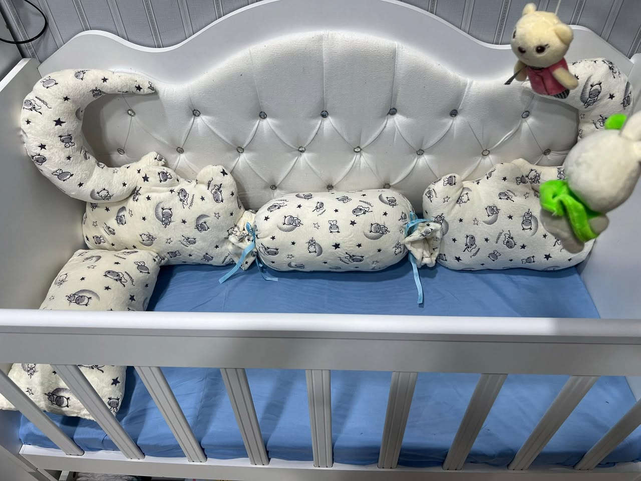 السلام عليكم
سرير طفل للبيع مع كنتور نضيف جدا غير مستعمله قياس السرير من الداخل 60*120 سم تركيه اصليه سعرها 150 وبيها مجال مكاني بغداد الزعفرانيه ***********
