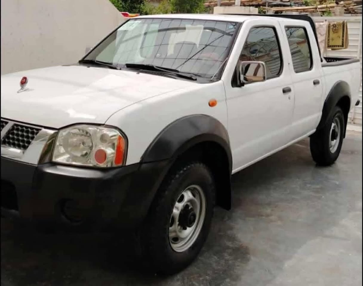 ئۆتۆمبێل : نیسان 

مۆدێل2007 
گێڕو مکینەو دبڵ ئەکسلی بەشەرت
 
ســــعر $ یەک کۆمێنـت بکە راســـتەوخۆ بــۆ دێـــت🟢

سەنەوی بەسەرچووە  
ڕەقەم هەولێر
چملخی سکنی پێشوەیە  ساردە  
بەینی دەرگای ساق و دەرگای دوای سایەق کەمێکی پێوەیە بۆیاخە 

ژمارەی خاوەن سەیارە 👈: ***********
