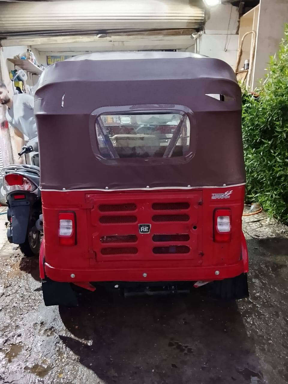 السلام عليكم اخوان تكتك 2017 بالسنويه مكينه مفشوكه وبيها ضربتين خفيفات باللغد معمره تكتك نضيفه وحلوه كهربائيات كلهه شغاله مرقم مكاني بغداد الحريه رايدها ب400250 ب اربعه ملايين وربع الشراي يفضل يتصل ***********
