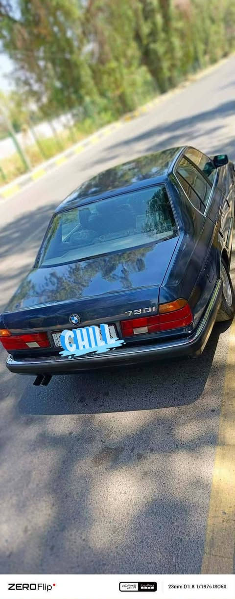 BMW.730Li
داخل جلد اسود 
تبريد قطعتين ثلج 
تدفئه 
صبغ جماليه 
تايرات جدد 
طخمها جديد اصلي 
كير مكينه شرط 
جامات كهرب 
مرايات كهرب 
قفل مركزي سنتر لوك 
سياره حيل حلوه ونضيفه


**إذا كنت صاحب هذا الإعلان وتريد حذفه لأي سبب، رجاءا أرسل رسالة إلى الدعم الفني**