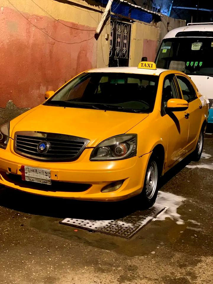 سلام عليكم سيارة جيلي موبل مديل 13 للبيع او مروس مكينه خير من الله كير بي ونه عينه وصينيه  تعبانات  كهرباءيات شغله نصبه حلوه والبدي شوف العين مكفول من الضربه القويه  رقم ***********
