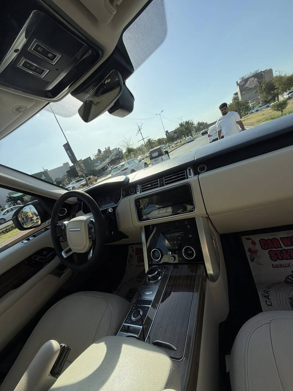 السلام عليكم
للبيع Range Rover Hse 2018 

السيارة وكالة سردار

٦ سلندر hse 

ماشيه 46 الف كيلو 

رقم بغداد باسمي 

بيه بارد بسيط بلباب 

باقي سياره مكفوله من كلشي 

. السعر :39,500$ وبيها مجال 

للاتصال 
***********
