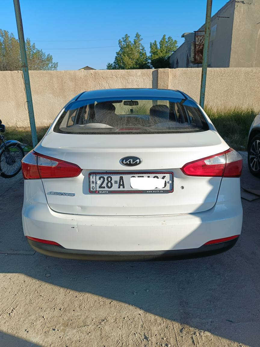 سيراتو للبيع م 16 بأسمي
بيها جاملغ امامي صبغ السياره جاهزه حداديه وتبريد ححلوه مال جناي السعر 124 وبيها مجال 
*********** مكاني رميثه
