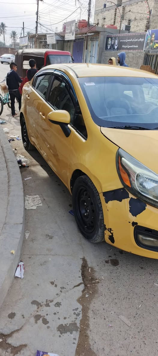 سلام عليكم كية ريو وارد امريكي موديل ٢٠٠١٤ جاملق امامي بمريكة مصبوقة عام مكينة كير جدد تخم تاير باتري جديد مكان لسيارة بغداد لسعر 72 و بيهة مجال ***********
