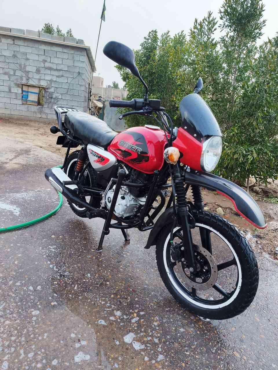 سلام عليكم دراجة بوكسر البيع اصوليه اوراق كامله كفاله موديل 22 دراجه نضيفه كلش سعره (1600)وبيه مجال
***********وين الجناييه
