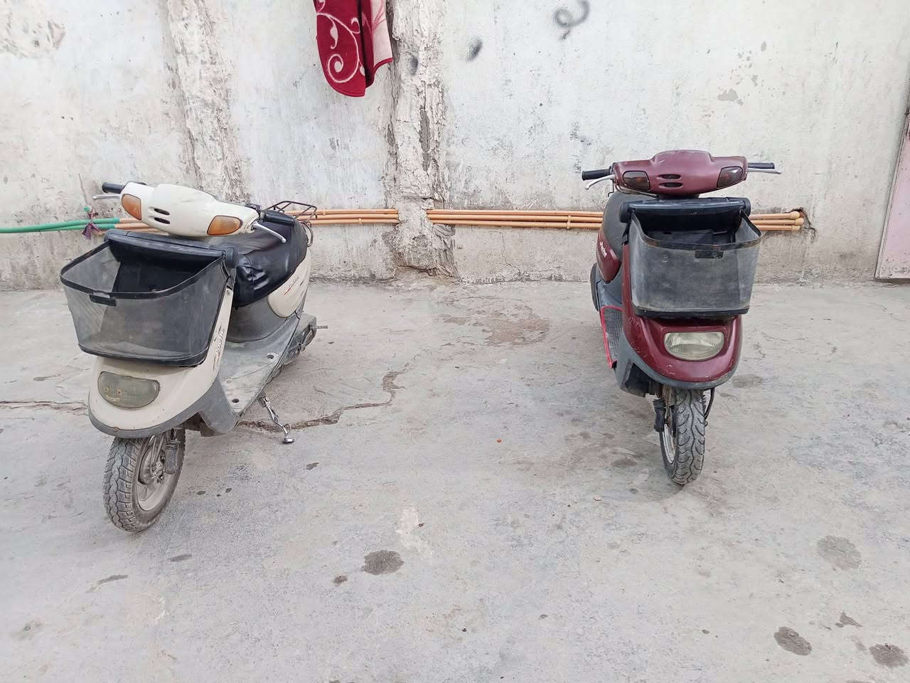 دراجه منغولي 2003 محرك ما مفتوح العنوان كربلاء حي الغدير دراجه كله شغال محرك بلادي العنوان كربلاء حي الغدير السعر 400 وبيها مجال والشرايين اتصل على الرقم ***********
