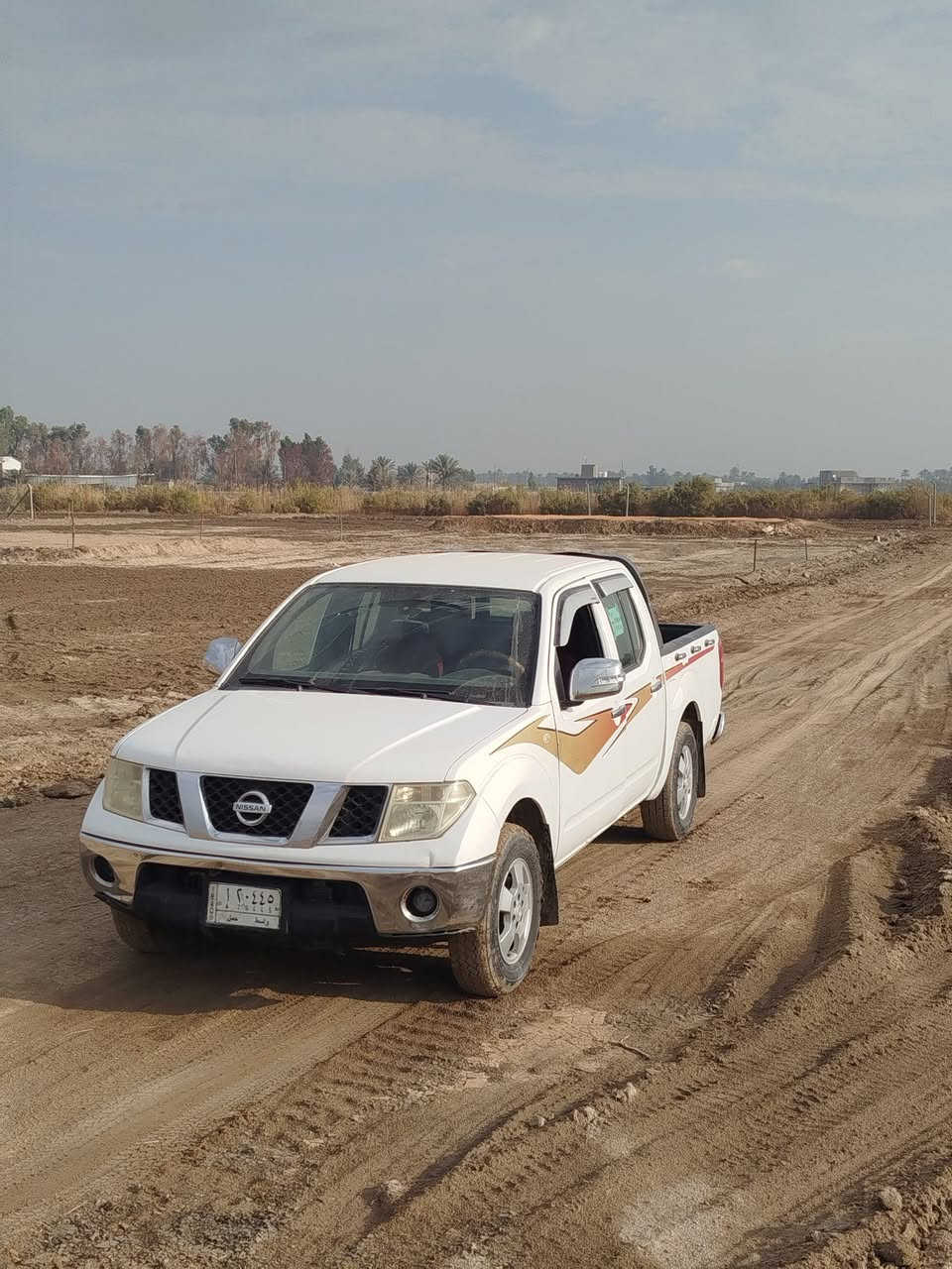 نيفارا محور فيفياي 2012مابيها  صبغسعرها92رقم واسط مكاني بابل ***********
