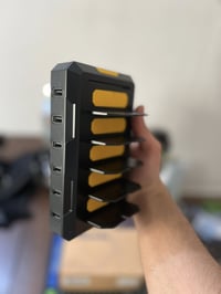 شاحن عملاق • ٦ منافذ • يو اس بي-تايب سي