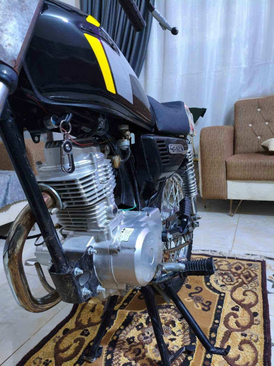 متاح 4 كير لبيع اوراق اصولي وكيل نوار شاصي 22 متياز وتعميره 26بس لمكينه 25مكان ديوانيه حي الميكانيك***********
