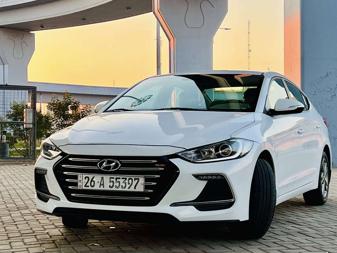 السلام عليكم
النترا سوبر خليجي ٢٠١٨ 
 محرك ٢٠٠٠ دوش
شاشة كبيرة 
مري شفط 
ويل كب 
قطعتين تبريد
داخل صاج
كشن جلد
جام كهرباء
ماشيه ١٢٩ كيلو حقيقي
بارد اصبع بحلك البنيد 
كفاله من الصبغ والتبديل كفالة عامة 
محرك وكير وصدر كفالة عامة 
وضع الشركه السيارة
برغي ماتخلي عليها
مكانها صلاح الدين قضاء الدور 
السعر ١٦٥ وبيها حك الجيه
***********
مامتواجد عالفيس
