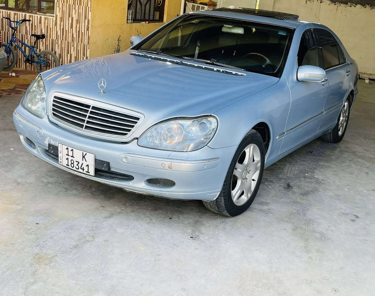 مارسدس غواصه 2001 باب طويل
صبغ عام بدون اي حادث 

محرك 320
سياره جاهزه وبدون اي نقص 

السعر 105
                سياره موجوده بالصويره 

***********

