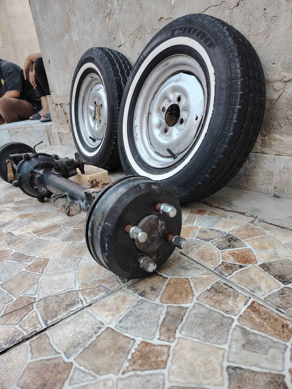 السلام عليكم شباب
اكسن مسكر مكفول  موديل ٢٠٢١ هوه وتايرات ابو الخطه
***********
