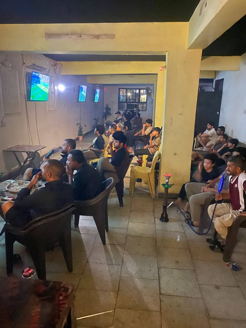 كوفي لبيع موجود اثنين سبالت اربعه بلازمات واحد براد تلاثة مبردات مكيف واحد 1️⃣ خمسينه نركيله ثمنه ميوزه استفسار على ارقام ***********.  المكانه مدينة الصدر قطاع 20
