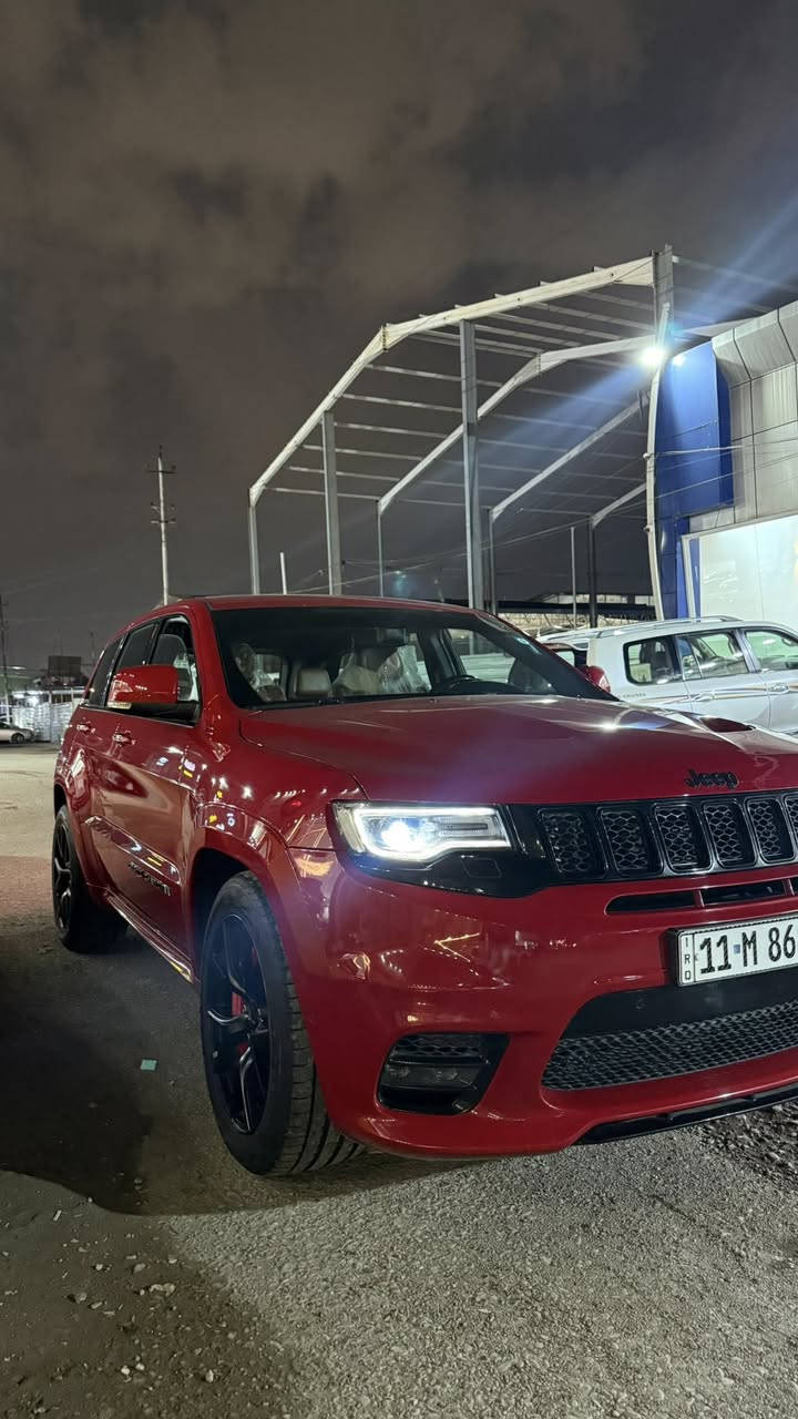 السلام عليكم 
جيب SRT 
2020 خليجي 
فول 1/1 
6،400 محرك 
كشنات تدفئة تبريد 
كراسي كهرباء 
بنوراما 
صندوك كهرباء 
ستيرن كهرباء 
شاشة جبيرة
زراك لايت
عداد شاشة 
كشنات SRT گنتارة 
ومعروفة مواضفاتها 

مكفولة بيها فقط رصعة بل بنيد وطالعه 
بسعر مناسب ✅

للاستفسار :***********
