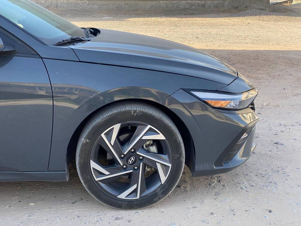 الانترا موديل 24 فول مواصفات 
معوقين انبار وكاله عامه مطلقه 
دعاميه فقط 

مواصفات......
محرك 2000
شاشه دجتل 
بصمه تشغيل 
بصمه ابواب 
تشغيل عن بعد  
رارد امامي 
رادار جانبي 
رارد خلفي 
تحديد مسار 
مثبت سرعه 
وقوف ذاتي 
ثلاث انضمه قياده 
محرك 2000دوش 
ماشيه 50
غير متواجد ع فيس بوك رجااا 
للاستفسار الاتصال على الرقم ‏‪***********
