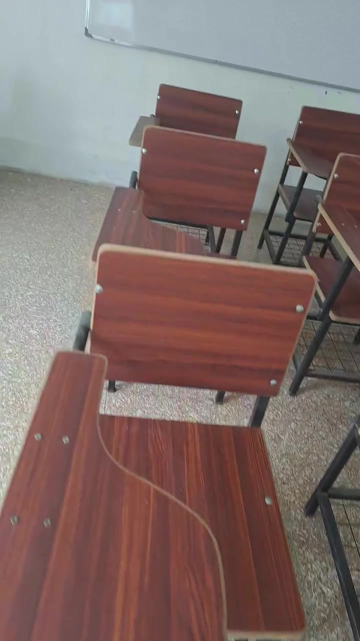 للبيع ..
مقاعد دراسية (ستولات) عدد ١٠ + سبورة حجم كبير

نضيفات استخدام موسم واحد

السعر ٢٨٠ الف وبيهن مجال للاستفسار واتس ***********  بغداد /المدائن
