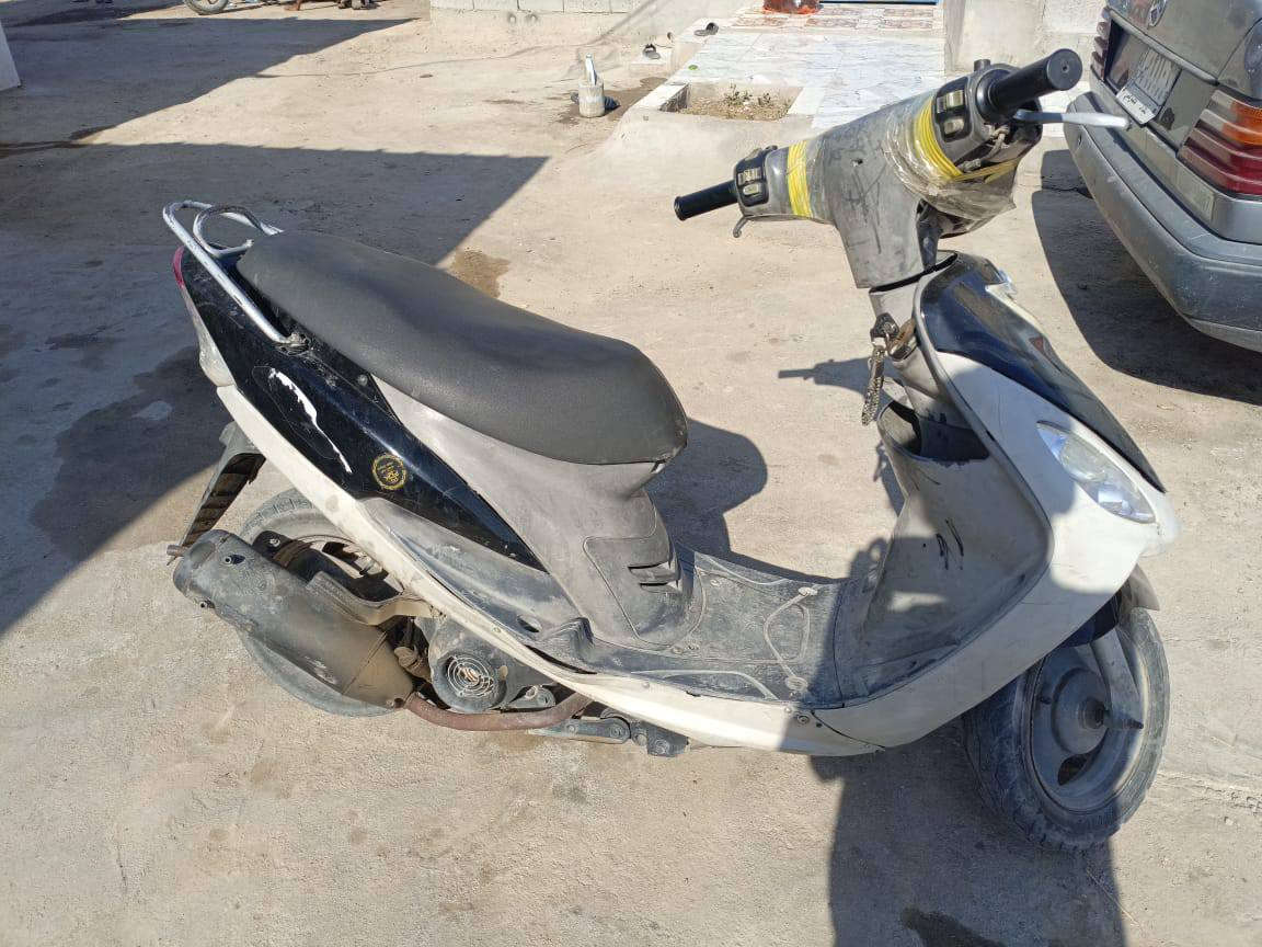 سلام عليكم ماكس  قجمه للبيع
دراجه  ختم واحد ونضيفه  مامفتوح  محرك ناعم صوته ماتسمعه كلشي شغال كهربائيات. سلف هندر نگر  لاتبخير ولاتنقيص .سعره 600 وبيها مجال*********** مكاني القرنه مكلف .ب.نشر
