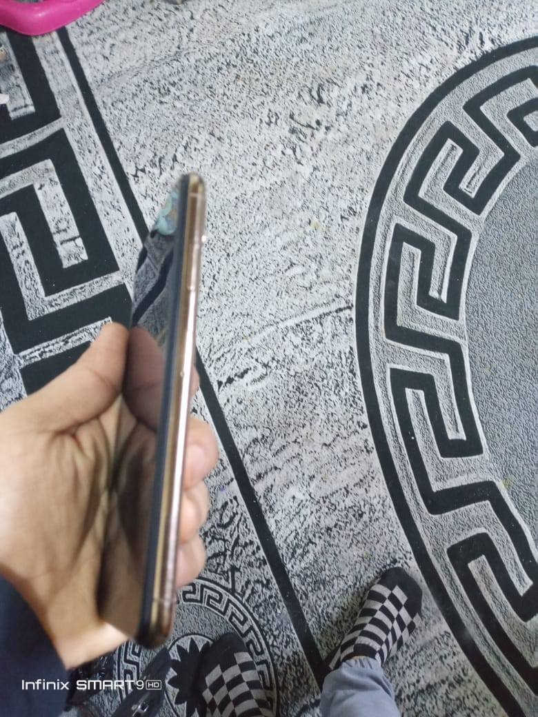 اكس اس ماكس
ذاكره 512 
ألون الذهبي شاصي نضيف
كله شغال بدون عطل 
فيس ايدي ✅كامرات✅سيمكرت✅
واي فاي✅كله شغال الجهاز تجي تفحص لحد ماتمل
شاشه 3خيارات مستبدل اصلي بطاريه مستبدل 100 نسبه 
عنواني بغداد مدينه الصدر  
يرهم بيع او مراوس سعر 190 مجال كلش قليل ***********
