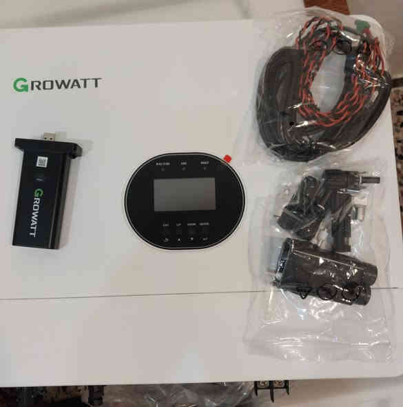 متوفر الانفيرتر العملاق 
Growatt SPF6000 ES pluse IP20
مميزات الانفيرتر 
مدخلين للالواح بقدرة ٤٠٠٠ واط لكل مدخل *
        ٢٠ امبير حمل حقيقي بقدرة ٦٠٠٠ واط * 
                      مدخل مولد منزلي او شارع *
برنامج تحكم ومتابعة واي فاي من. الشركة *
متوافق مع جميع البطارية في الربط الذكي *
                         ضمان سنتين من الشركة *
💥السعر  💥435 الف دينار فقط 💥 
توصيل مجاني لجميع المحافظات العراقية 

                         للحجز : ***********
