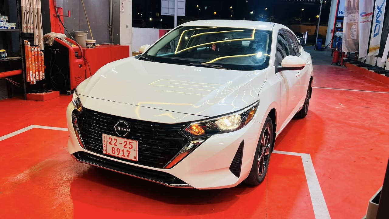 نيسان سينترا SV  24        1mil 
سياره نص جاملخ صبخ  
بدون دواخل بدون كلشيي
صوره حادس موجود 
1مايل ماشيي
سياره بجم كبس
رقم سليماني  بسمي
مكان كلار  
***********
