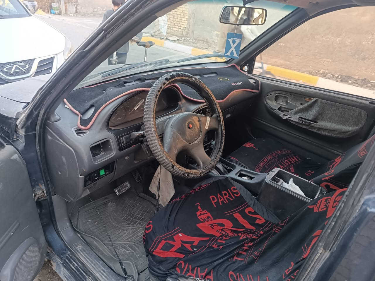 السلام عليكم سبورتج قديم للبيع التفاصيل بالفيديو ***********
