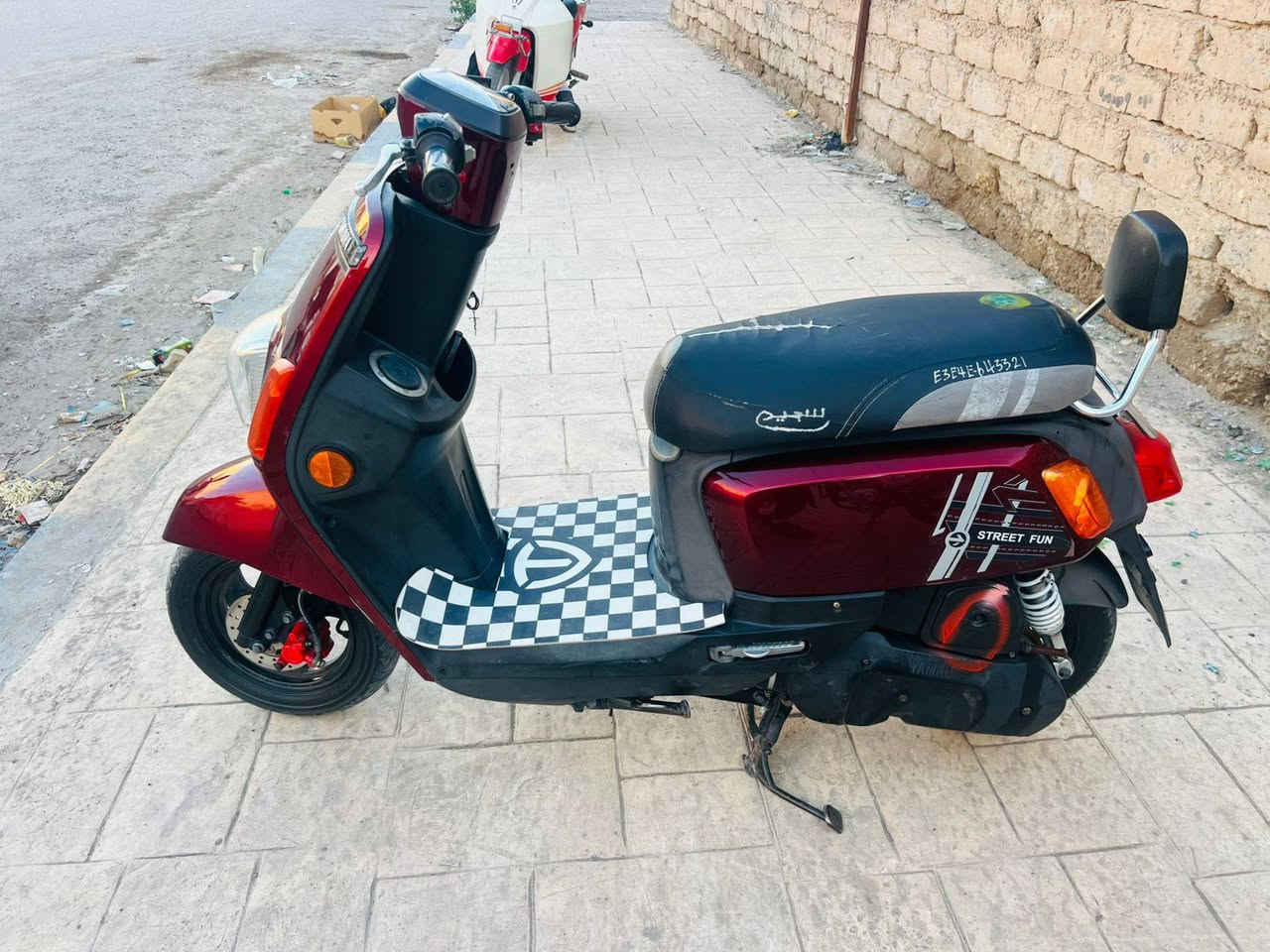 السلام عليكم دراجه بوليس للبيع صار شهرين نازله من رمبه كفاله عامه الاتصال***********
