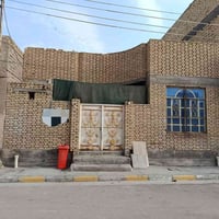 بيت للبيع في مدينة الصدر مقابل مدرسة ابن ماجد بالفرع كونكريت مسلح طابق...
