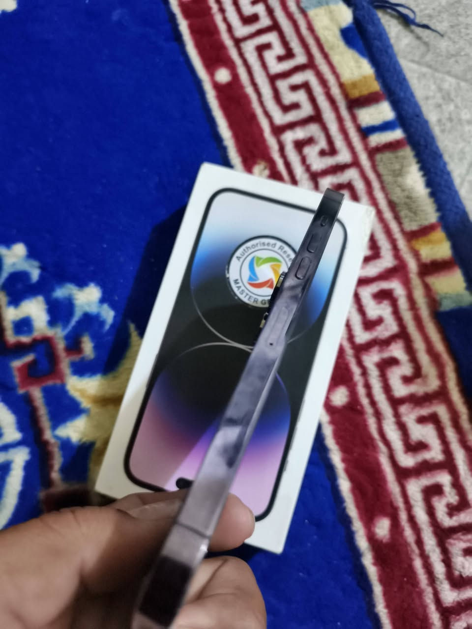 للبيع ايفون14برو ماكس ذاكره256 بطاريه85اصليه شرق اوسط مكفول من كلشي فقط مبدل شاشه اصليه بيها 3خيارات اتصال أو واتساب***********

