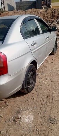 اكسنت • ٢٠٠٩ • مبادلة النترا افانتي