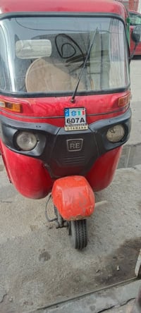 لبيع تكتك موديل 17باجاج اوراق استنساخ السعر مليونين 400 بغداد الحريه ا...