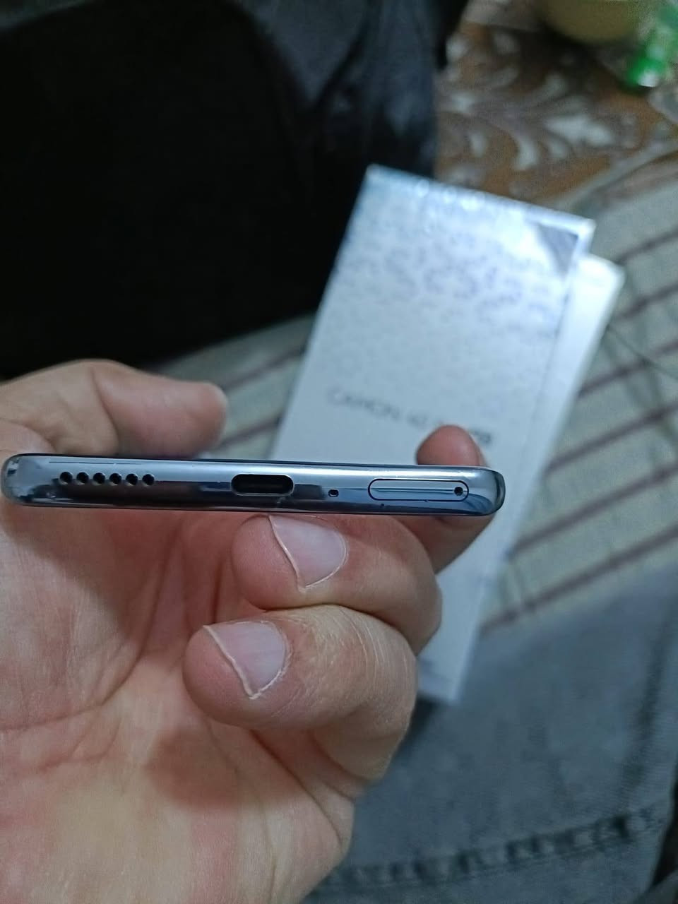 كامون 40 برو 5 جي 

ملحقات كاملة 🔥🔥🔥🔥🔥

ذاكره 256... رام 12 

مكفول وضمان 5 ايام 

120 فريم بوبجي 

معالج 7300
.................. 
للامانه يرادلة لاسق شاشه لان بيه جلوغ صغار عه شاشه صغار كلش كلش 
لانه مستخدم بدون لاسق 

شاصي وظهر فوووول نظيف 

255 الف دينار قفل بدون شكد نهاينه اخوتي الطيبين 🌺

بدون مراوس 

السعر شامل توصيل


**إذا كنت صاحب هذا الإعلان وتريد حذفه لأي سبب، رجاءا أرسل رسالة إلى الدعم الفني**