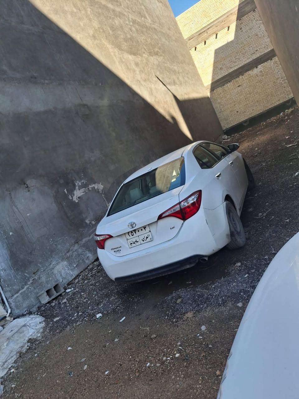 سلام عليكم 
كورلا 2016 وارد امريكي 
حادث جاملغ خلفي جهت السايق 
ارباكات سليمه
السعر 120 وبيها مجال 
***********
ما متواجد بالفيس
