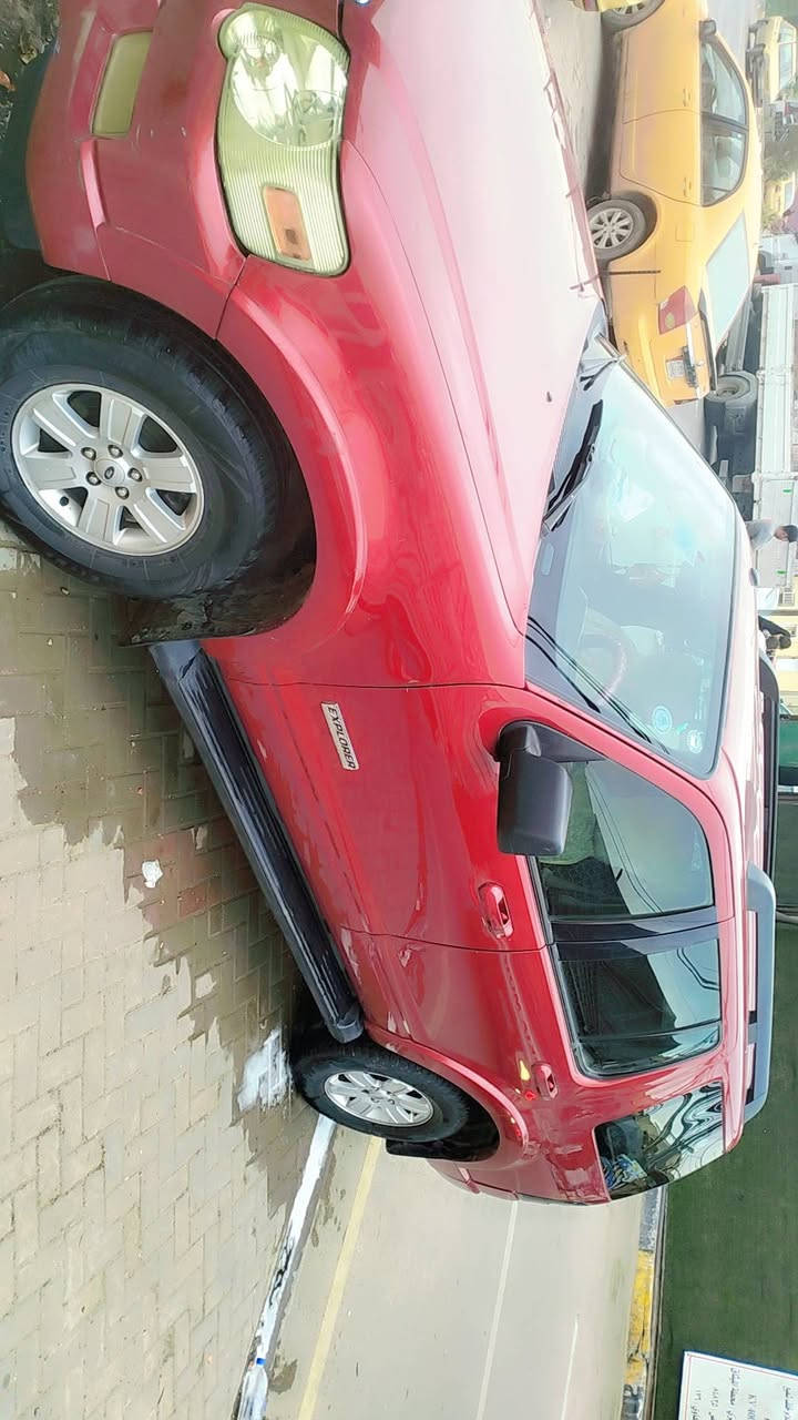 السلام عليكم
فورد اكسبلور موديل 2008 رقم اربيل سنويه بسمي 
كامله مابيهه نقص تدفئه تبريد كله شغال 
ترايهه لربيل بيع او مراوس خابر وتدلل 
*********** مكانهه بغداد مدينه الصدر
