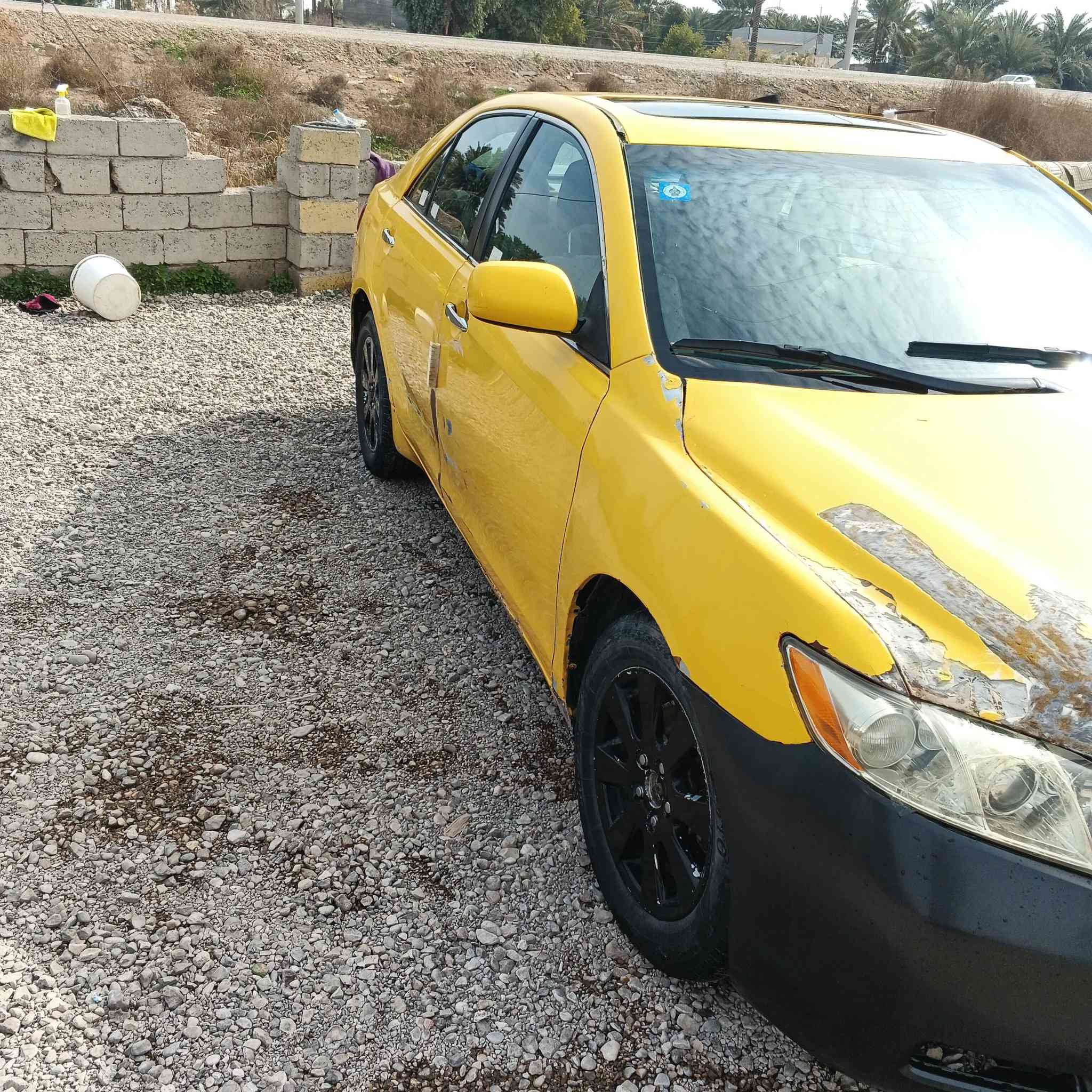 سلام عليكم كامري موديل 2008 رقم واسط جديد انگليزي محول وكامل سنوية جديده مصفره غرامات بأسمنا تحويل مباشر اتحول بأسمك وتستلم لوحات السعر 55 وبيه مجال المكان ديالى الخالص رقم ***********
