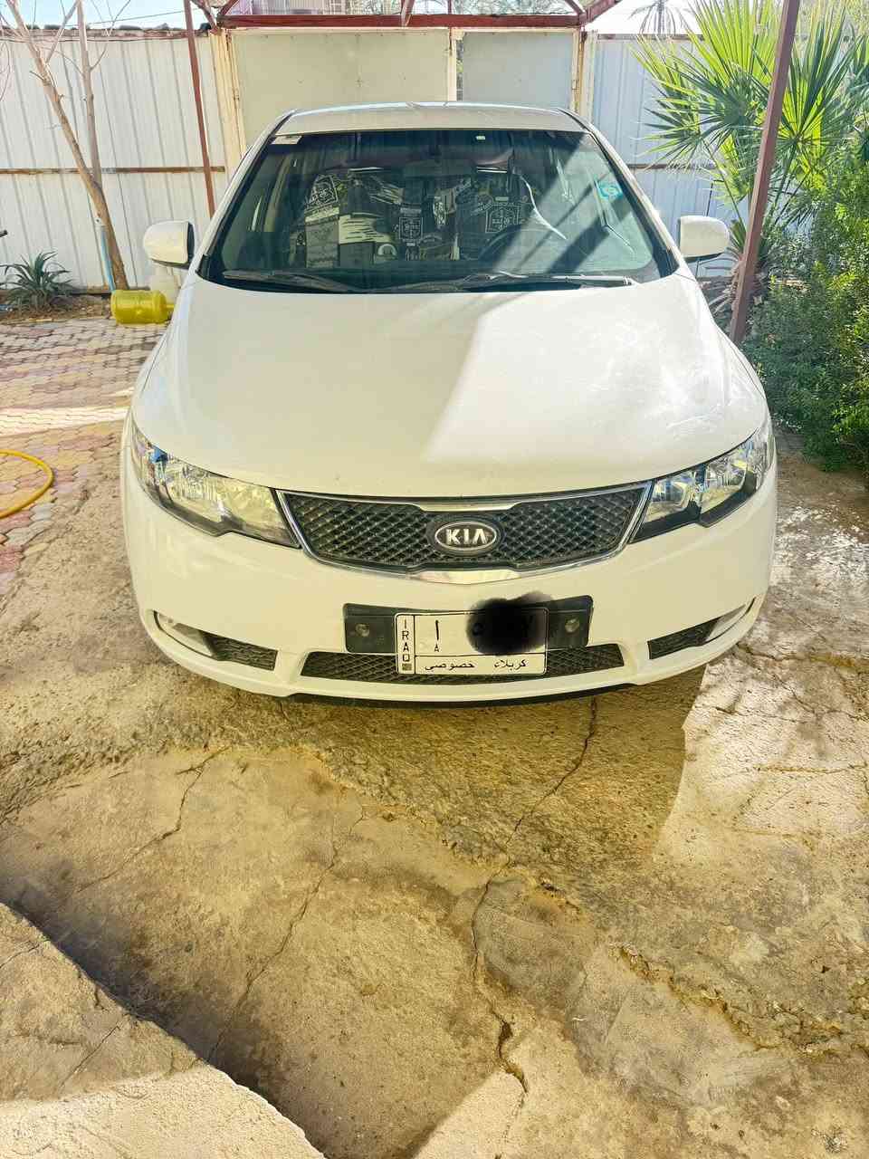 السلام عليكم 
فورتي 2009  مكينة 1600
بيها 3 قطع صبغ سيارة حييل حلوة ونضيفه 
رقم كربلاء 
مكان السيارة كوفة
السعر 88 
***********
