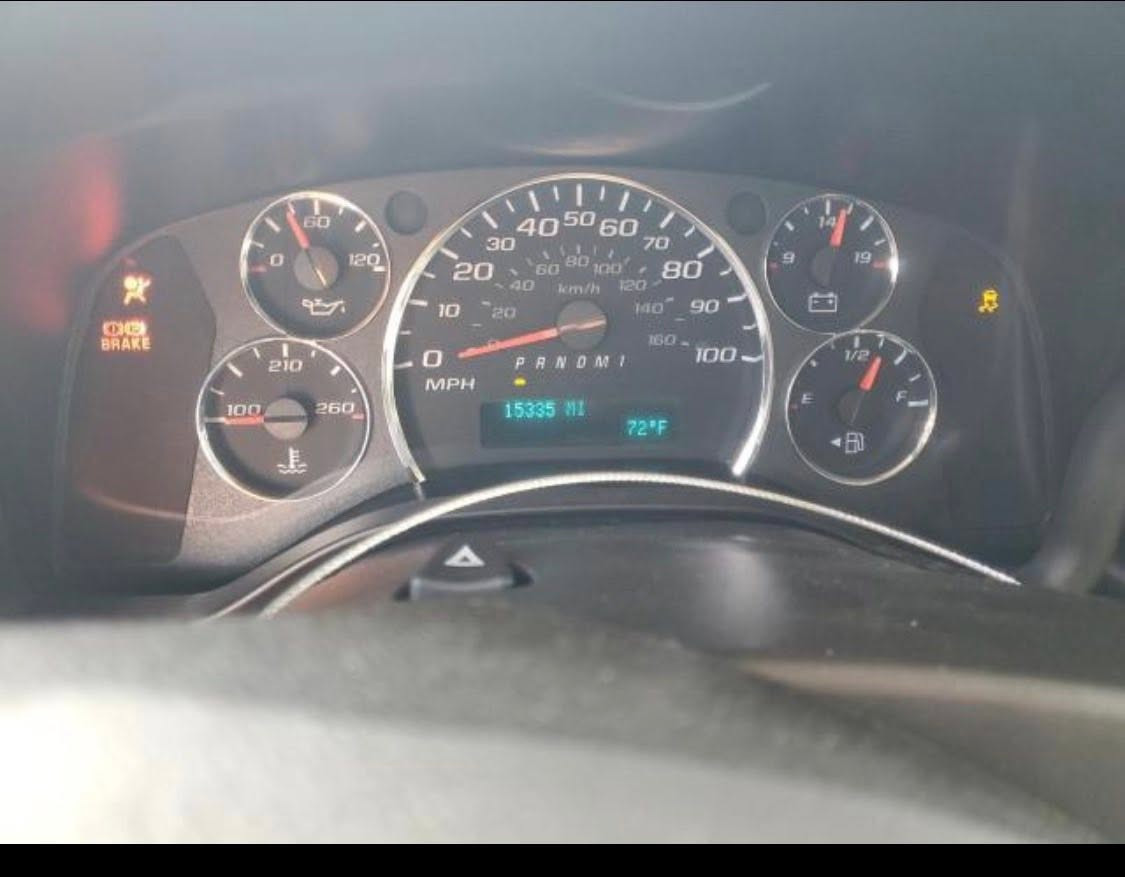 للبيع 2024 CHEVROLET EXPRESS G2500
على وضعها كم يوم توصل أربيل 
سعر105$
سياره تشتغل وتمشي
هاتف ***********

