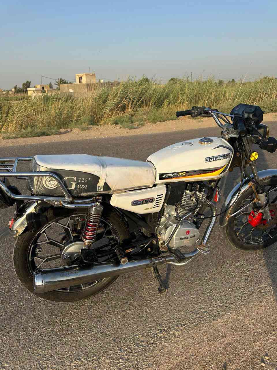 السلام عليكم
سيڤان سونيك 25
اوراق 
السعر 800 وبيها مجال
***********
