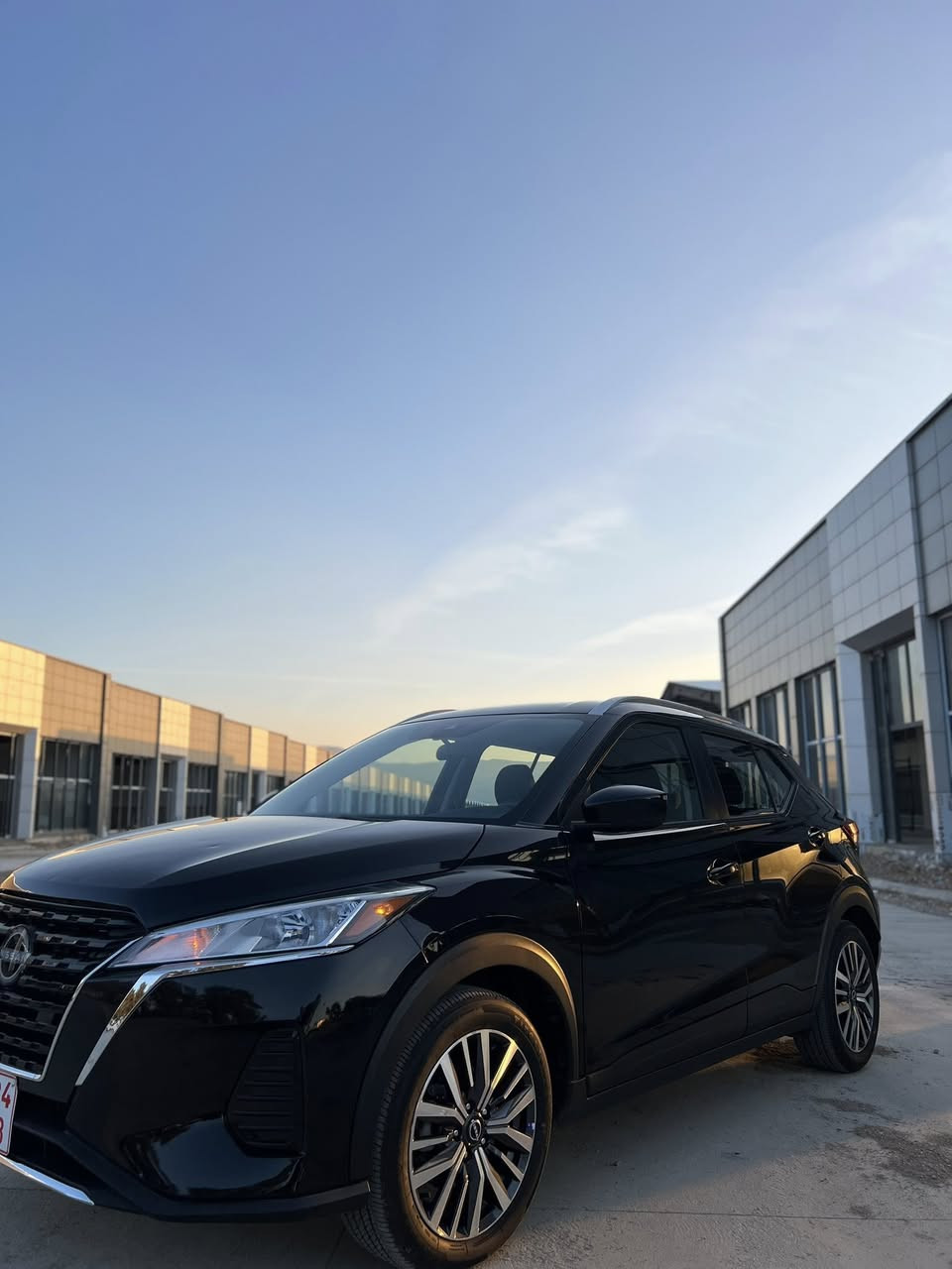 فرۆشتنی خێرا 🔥 نیسان کیکس مۆدێلی2024 مواسەفات SV تەنها 11مایل رۆشتووە 2 بەسمەی شەریکەی لە گەڵە نمونە لە جوانی بێ شخوت وێنەی حادیسەکەم داناوە سۆنەرەکەشم داناوە ٢ مانگ کاتی لە گەڵە قفڵی ١١٨ وەرەقە*********** واتسئاپ
